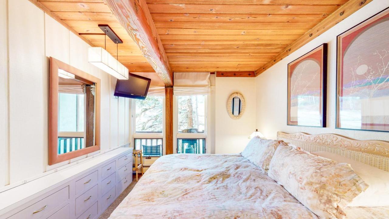 Interlude Condominiums 2-Bedroom Unit 209 Snowmass Village Exterior photo
