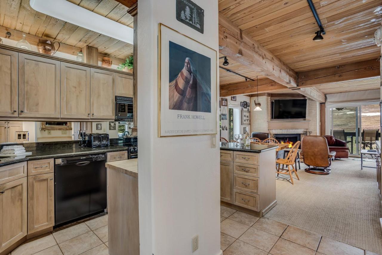 Interlude Condominiums 2-Bedroom Unit 209 Snowmass Village Exterior photo