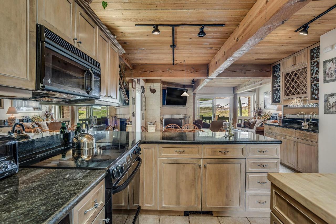 Interlude Condominiums 2-Bedroom Unit 209 Snowmass Village Exterior photo
