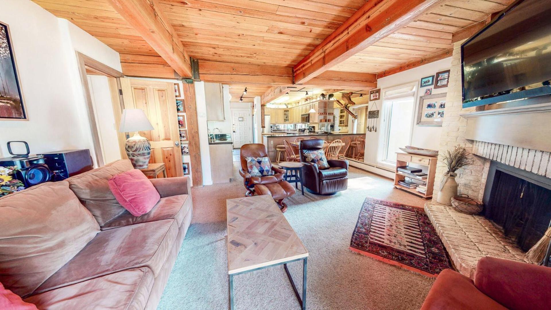Interlude Condominiums 2-Bedroom Unit 209 Snowmass Village Room photo