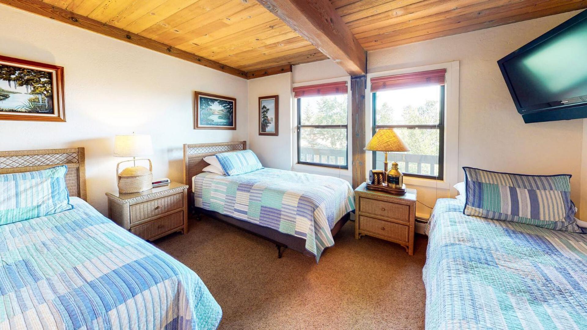 Interlude Condominiums 2-Bedroom Unit 209 Snowmass Village Room photo