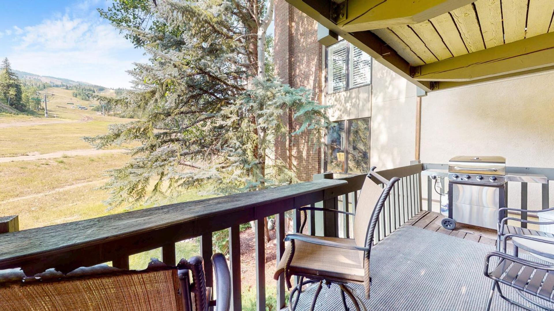Interlude Condominiums 2-Bedroom Unit 209 Snowmass Village Room photo